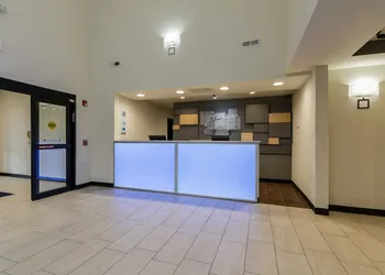 Holiday Inn Express Hotel & Suites South Bend by IHG hotel thumbnail 2