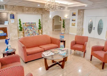 Days Inn by Wyndham St. Petersburg / Tampa Bay Area hotel thumbnail 5