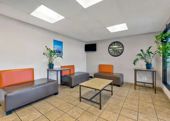 Motel 6 Oak Creek, WI hotel thumbnail 3