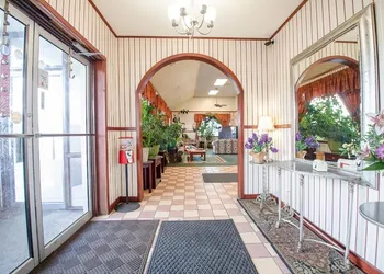 Day lite inn hotel thumbnail 2