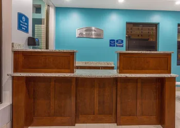 Howard Johnson by Wyndham Virginia Beach At The Beach hotel thumbnail 2