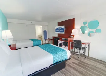 Howard Johnson by Wyndham Virginia Beach At The Beach hotel thumbnail 5