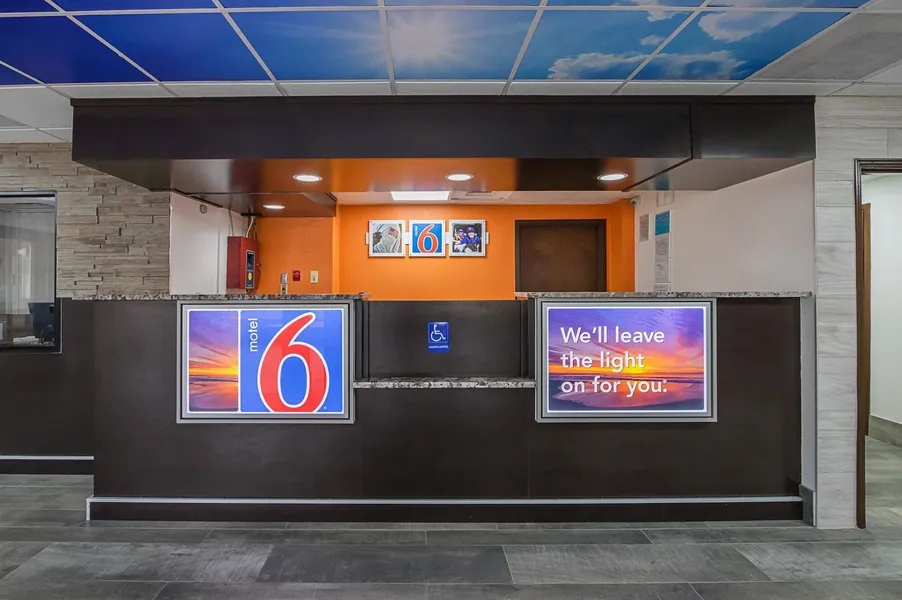 Motel 6 Savannah, GA - Midtown hotel detail image 2