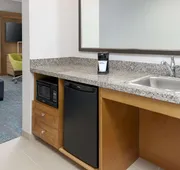 Hampton Inn & Suites Clayton/St. Louis-Galleria Area hotel detail image 7