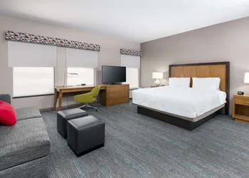 Hampton Inn & Suites Clayton/St. Louis-Galleria Area hotel thumbnail 8
