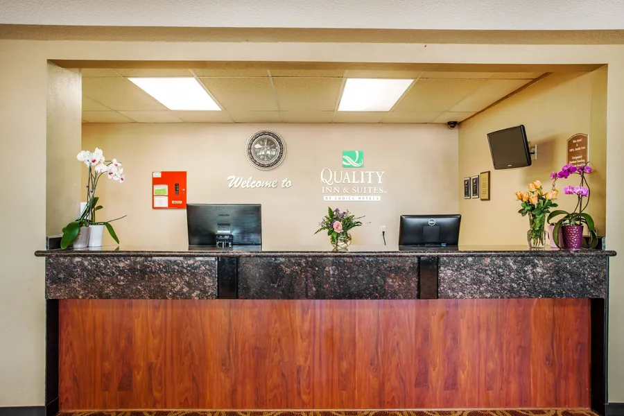 Quality Inn & Suites Vancouver North hotel detail image 6