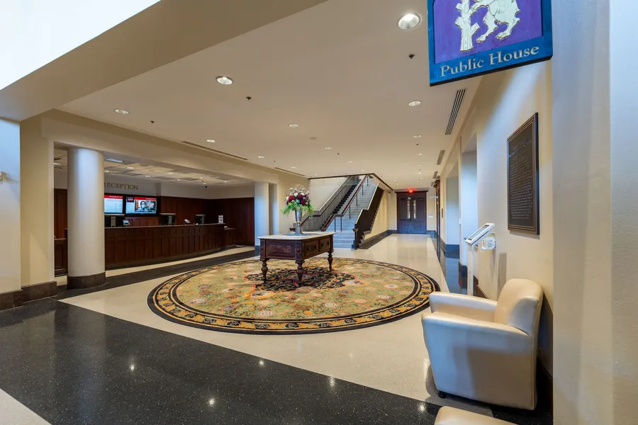 The Knight Center at Washington University hotel detail image 2