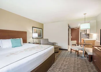 Hawthorn Suites by Wyndham Bridgeport/Clarksburg hotel thumbnail 7