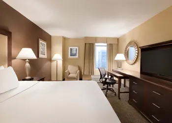 Crowne Plaza Crystal City-Washington, D.C. by IHG hotel thumbnail 2