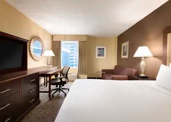 Crowne Plaza Crystal City-Washington, D.C. by IHG hotel thumbnail 4