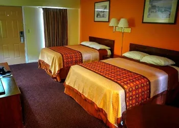 Nassau Holiday Motel hotel thumbnail 7