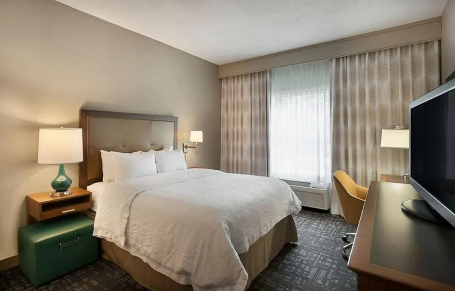 Hampton Inn & Suites Charlotte/Pineville hotel detail image 6