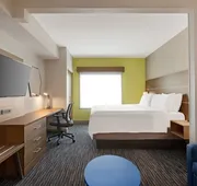 Holiday Inn Express & Suites Pembroke Pines-Sheridan St by IHG hotel detail image 4