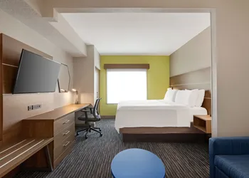 Holiday Inn Express & Suites Pembroke Pines-Sheridan St by IHG hotel thumbnail 4