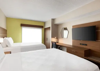 Holiday Inn Express & Suites Pembroke Pines-Sheridan St by IHG hotel thumbnail 5