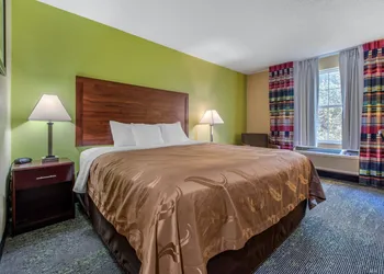 Quality Inn Morgantown hotel thumbnail 7