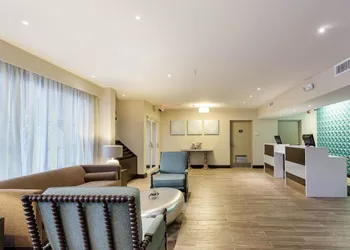Quality Inn Gulfport I-10 hotel thumbnail 2