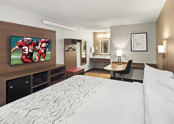 Red Roof Inn PLUS+ Columbus-Ohio State University OSU hotel thumbnail 8