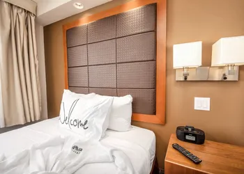 Home Inn & Suites Regina East hotel thumbnail 7