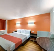Motel 6 Dallas, TX - Farmers Branch hotel detail image 4