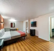 Motel 6 Dallas, TX - Farmers Branch hotel detail image 7