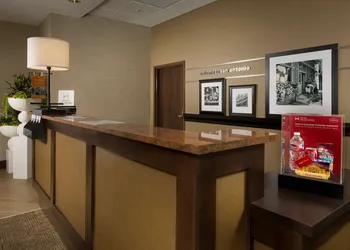 Hampton Inn & Suites San Antonio-Downtown/Market Square hotel thumbnail 3