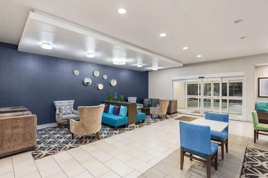 La Quinta Inn & Suites by Wyndham Chattanooga - Lookout Mtn hotel detail image 6