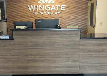 Wingate by Wyndham Sheboygan hotel thumbnail 4