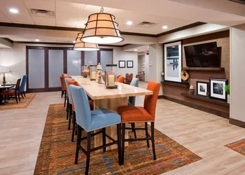 Hampton Inn Minneapolis Bloomington West hotel thumbnail 5