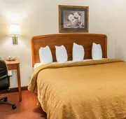 Quality Inn South hotel detail image 4