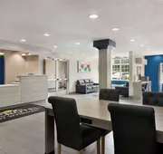 Microtel Inn & Suites by Wyndham Florence/Cincinnati Airport hotel detail image 3