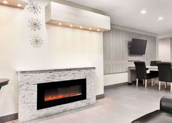 Microtel Inn & Suites by Wyndham Florence/Cincinnati Airport hotel thumbnail 4