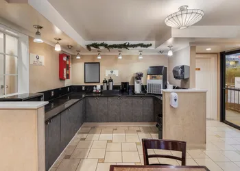 Inn at Lake Washington By OYO I-405 hotel thumbnail 3