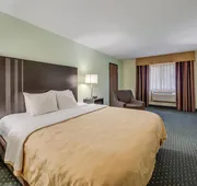 Quality Inn & Suites Sioux Falls South hotel detail image 4