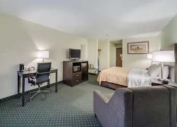 Quality Inn & Suites Sioux Falls South hotel thumbnail 6
