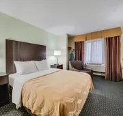 Quality Inn & Suites Sioux Falls South hotel detail image 7
