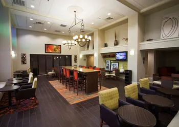Hampton Inn & Suites Valdosta/Conference Center hotel thumbnail 2