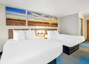 Days Inn by Wyndham Mitchell SD hotel thumbnail 4
