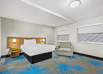 Days Inn by Wyndham Mitchell SD hotel thumbnail 8