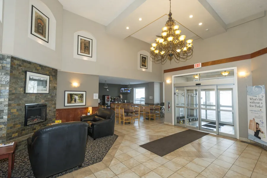 Lakeview Inns & Suites - Fort Nelson hotel detail image 2