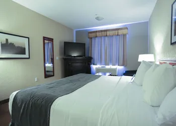 Lakeview Inns & Suites - Fort Nelson hotel thumbnail 8