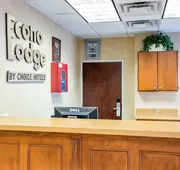 Econo Lodge Valdosta Mall Area hotel detail image 4