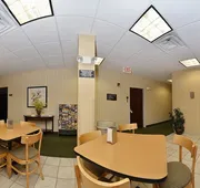 Econo Lodge Valdosta Mall Area hotel detail image 7