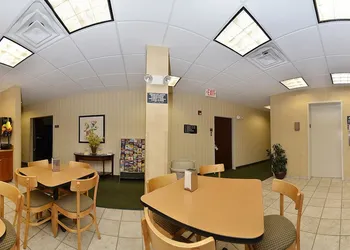 Econo Lodge Valdosta Mall Area hotel thumbnail 7