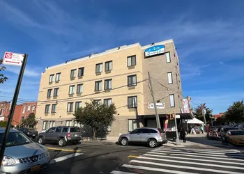 Rockaway Hotel Brooklyn hotel thumbnail 6