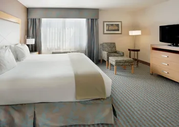 Holiday Inn Express Monterey-Cannery Row by IHG hotel thumbnail 6
