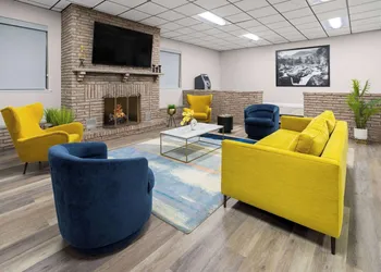 Super 8 by Wyndham Henrietta/Rochester Area hotel thumbnail 3