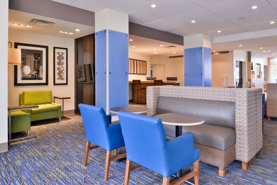 Holiday Inn Express & Suites Mall of America - MSP Airport by IHG hotel detail image 2