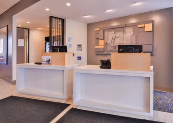 Holiday Inn Express & Suites Mall of America - MSP Airport by IHG hotel thumbnail 3