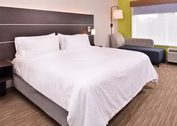 Holiday Inn Express & Suites Mall of America - MSP Airport by IHG hotel thumbnail 5
